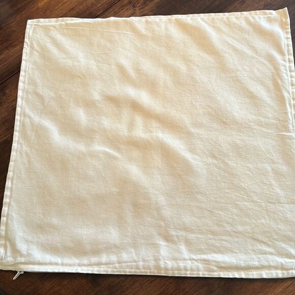 Cream Decorative Pillow Covers with Floral Transfers with Zipper Closure-  2pcs - Picture 5 of 11